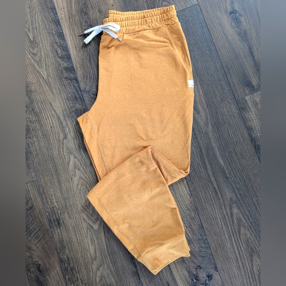 Vuori Performance Joggers